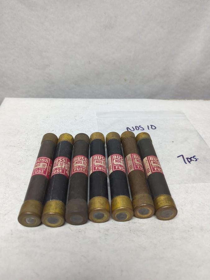 Used COOPER BUSSMANN,NOS-10,ONE-TIME 10 AMP FUSE LOT OF 7 PRE-OWNED