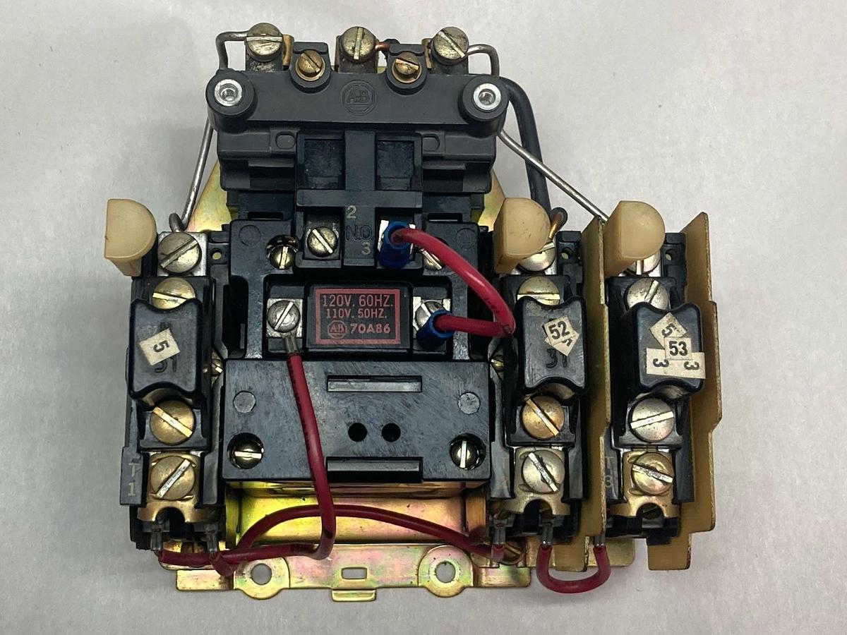 Used Allen-Bradley,70A86,Contactor w/Contacts 120/110V 60/50Hz