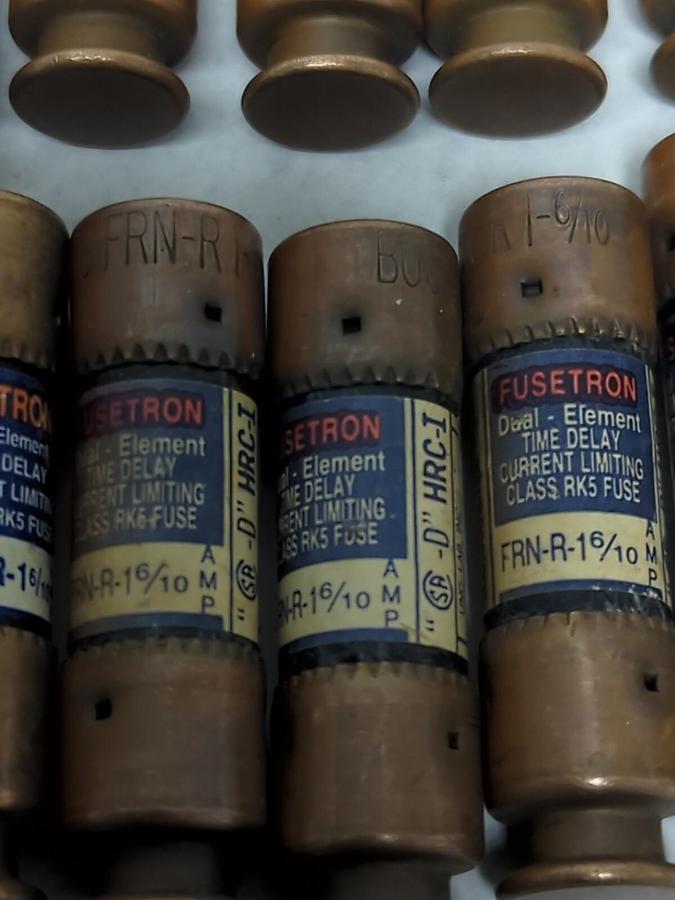 Used COOPER BUSSMANN,FRN-R-1-6/10,FUSETRON 1-6/10 AMP FUSE LOT OF 10 PRE-OWNED