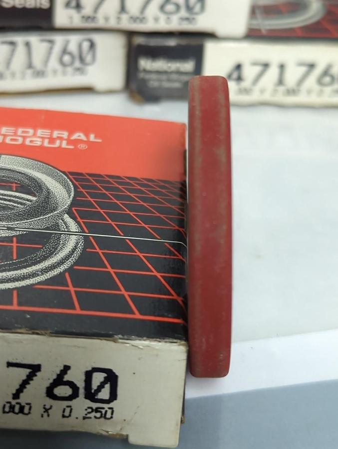 NATIONAL OIL SEAL,471760,OIL SEAL 1.X2X.25 LOT OF 8 NOS