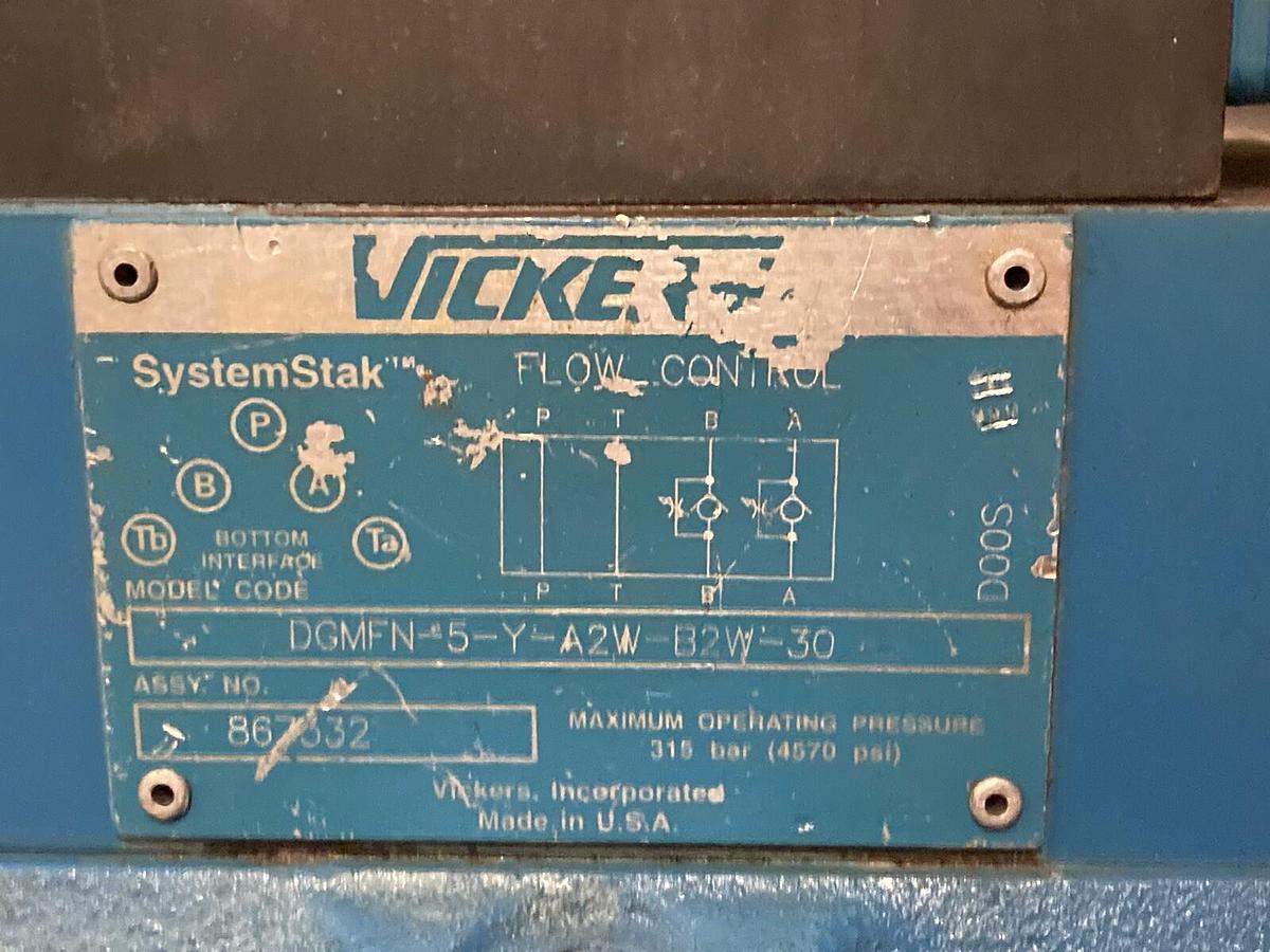 Vickers,DG5S-10,Proportional Valve with F3-DG5S4-102C-2-53 Directional Valve