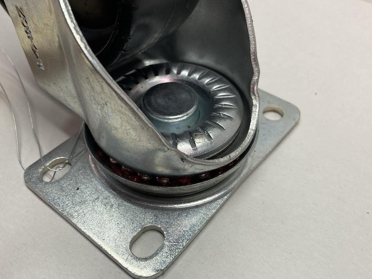 Unbranded,4x1-1/4,Caster Wheel w/ Swivel Base