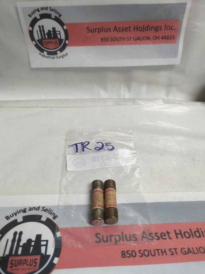 Used GOULD SHAWMUT,TR-25,TRI-ONIC 25 AMP FUSE LOT OF 2 PRE-OWNED