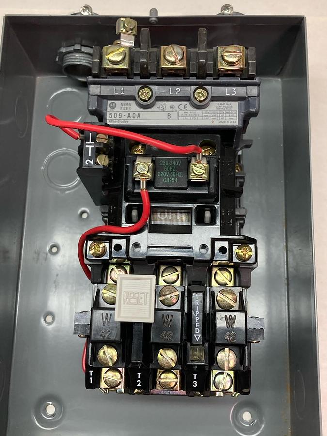 Used Allen-Bradley,509-AAA,3-Phase Starter Enclosure Ser B/509-A0A Contactor