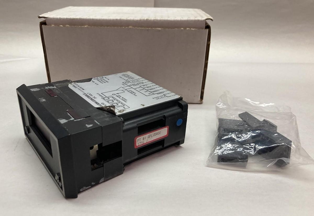 Used Red Lion,APLVD400,Display Digital Panel Meter