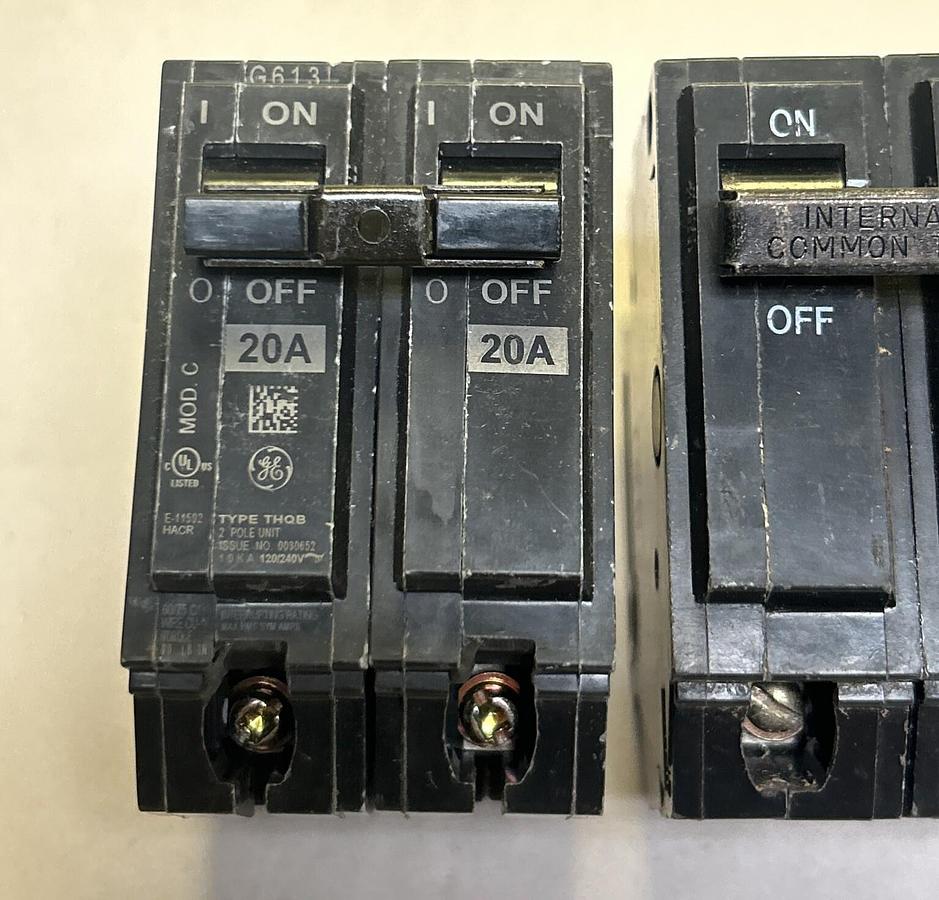 Used GENERAL ELECTRIC,THQB2120,CIRCUIT BREAKER 20A 120/240V 2P LOT OF 3