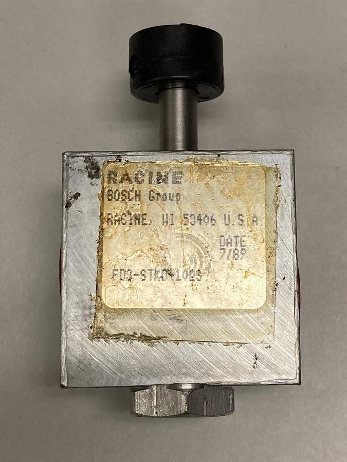 Used Racine Bosch Group,FD3-STKD-102S,Hydraulic Push-Button Valve
