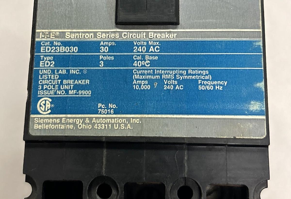 Used SIEMENS,ED23B030,CIRCUIT BREAKER 30A 240V