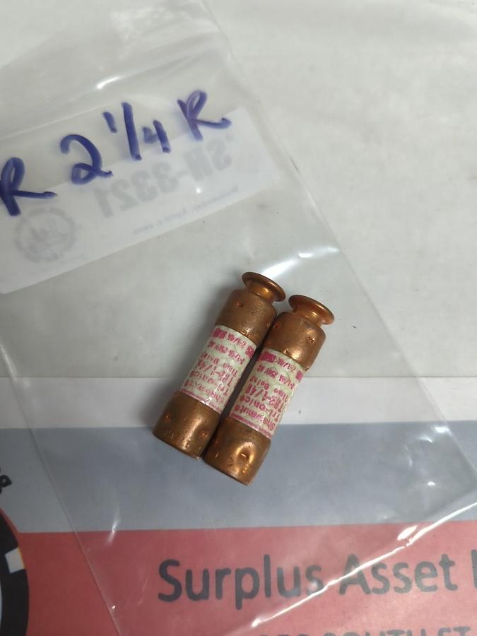 Used GOULD SHAWMUT,TR-2-1/4R,TRI-ONIC 2-1/4 AMP FUSE LOT OF 2 PRE-OWNED