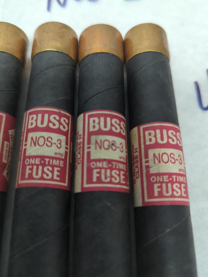 Used COOPER BUSSMANN,NOS-3,ONE-TIME 3 AMP FUSE LOT OF 4 PRE-OWNED
