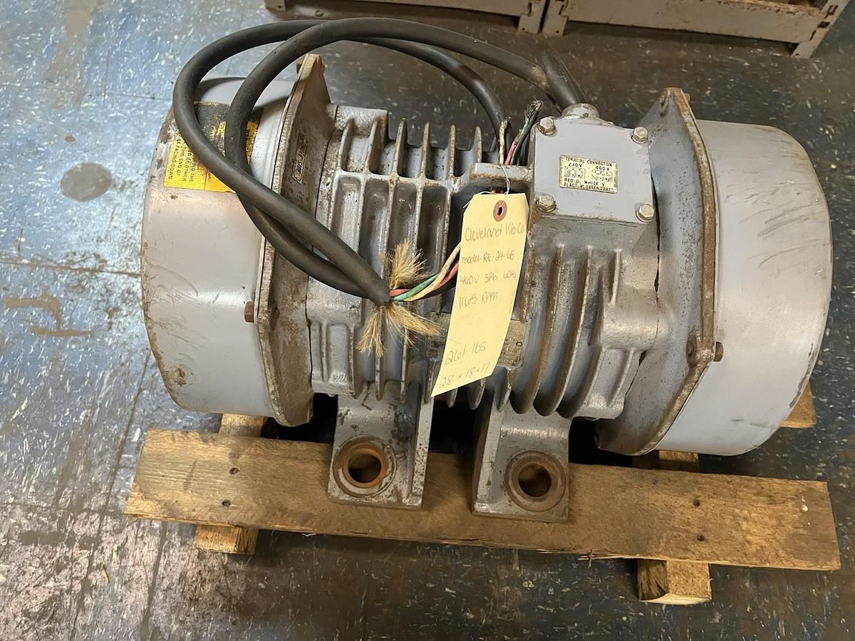Used CLEVELAND VIBRATOR,RE-24-6B,VIBRATION MOTOR 3PH 460V 3.8A 1165RPM