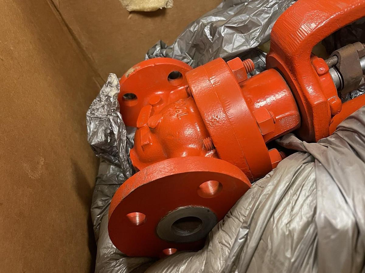 Used COPES VULCAN,V-40,1 INCH ACTUATOR VALVE CLASS 300 WCB