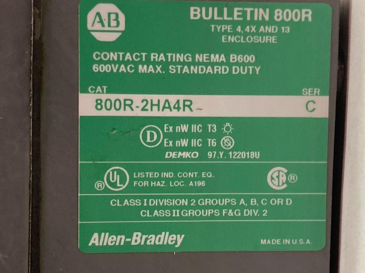 Used Allen-Bradley,800R-2HA4R,Push Button Station Ser C 600Vac