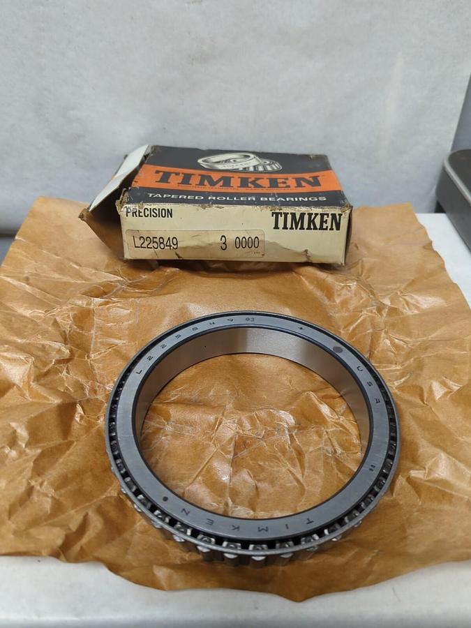 TIMKEN,L225849 30000,PRECISION ROLLER BEARING CONE NOS
