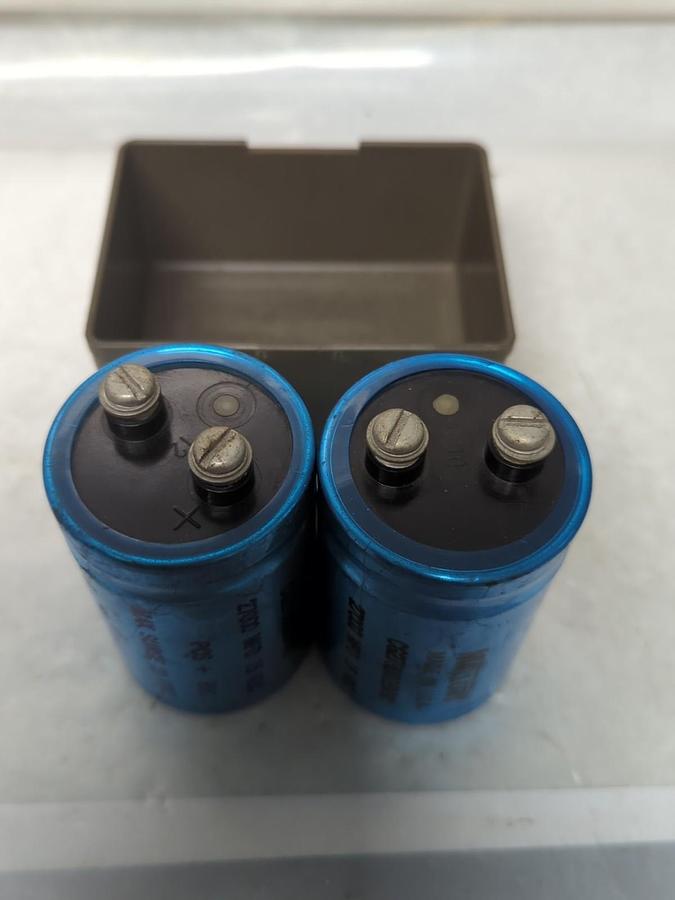 Used MALLORY,CG273U015V3C,CAPACITOR 27000MFD 15 VDC LOT OF 2 PRE-OWNED