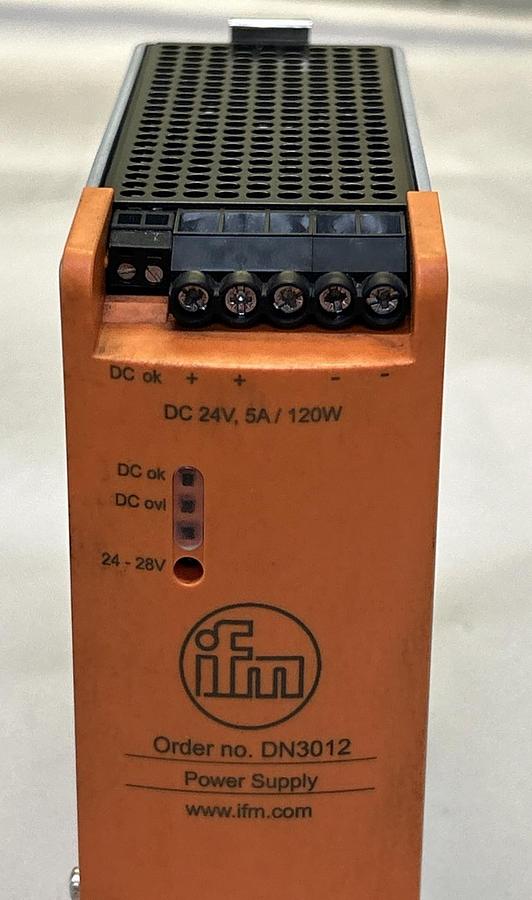 Used EFECTOR IFM,DN3012,POWER SUPPLY