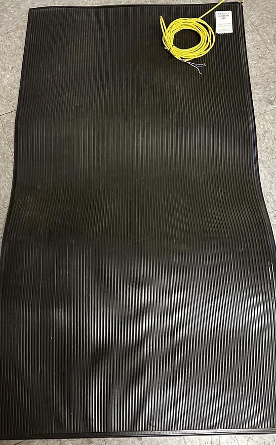 Pinnacle Systems,NSD/30/054/B/R/W/20,Safety Mat 29x52