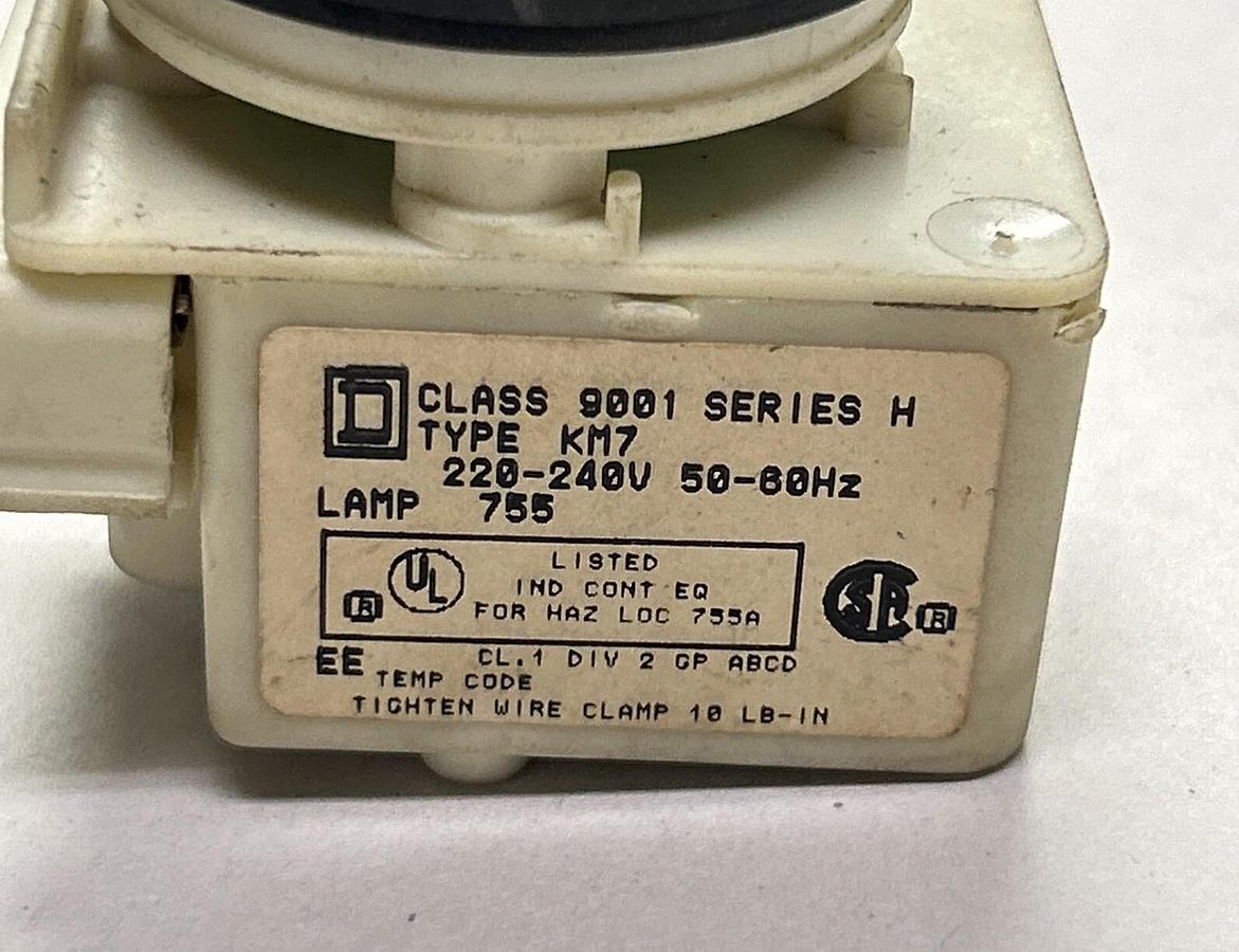 SQUARE D,9001KM7,GREEN INDICATOR LIGHT NOS