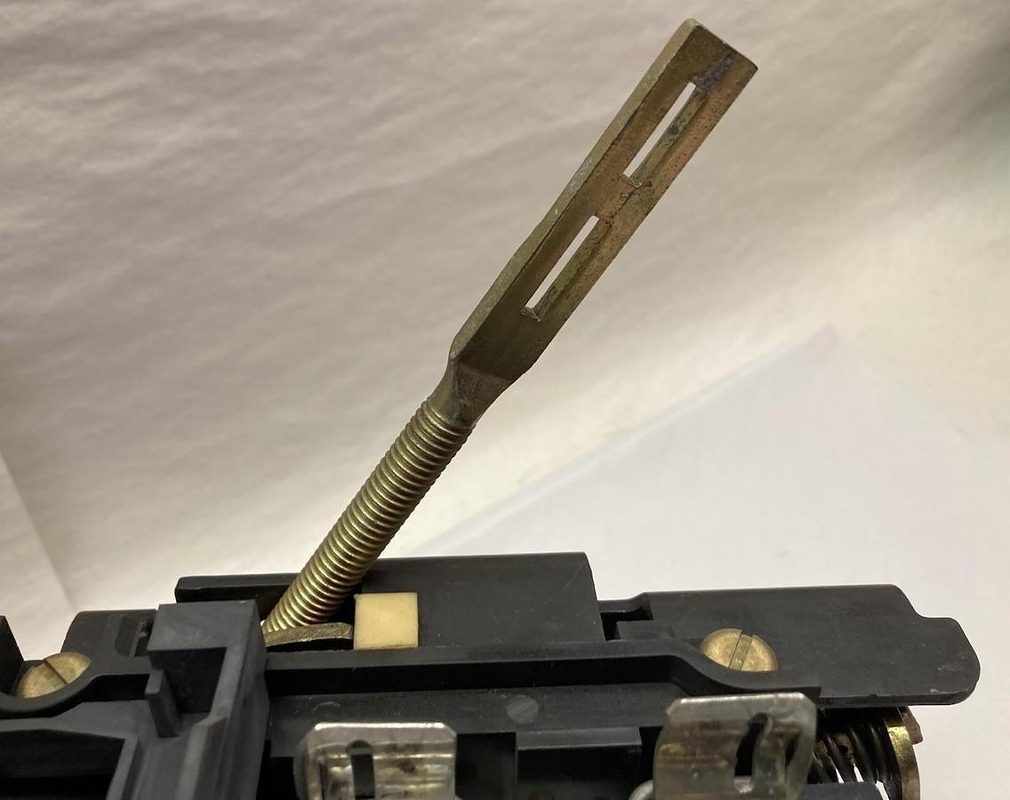 Used Allen-Bradley,1494V-DS30,Disconnect Switch Ser A 30A 600Vac 250VDC