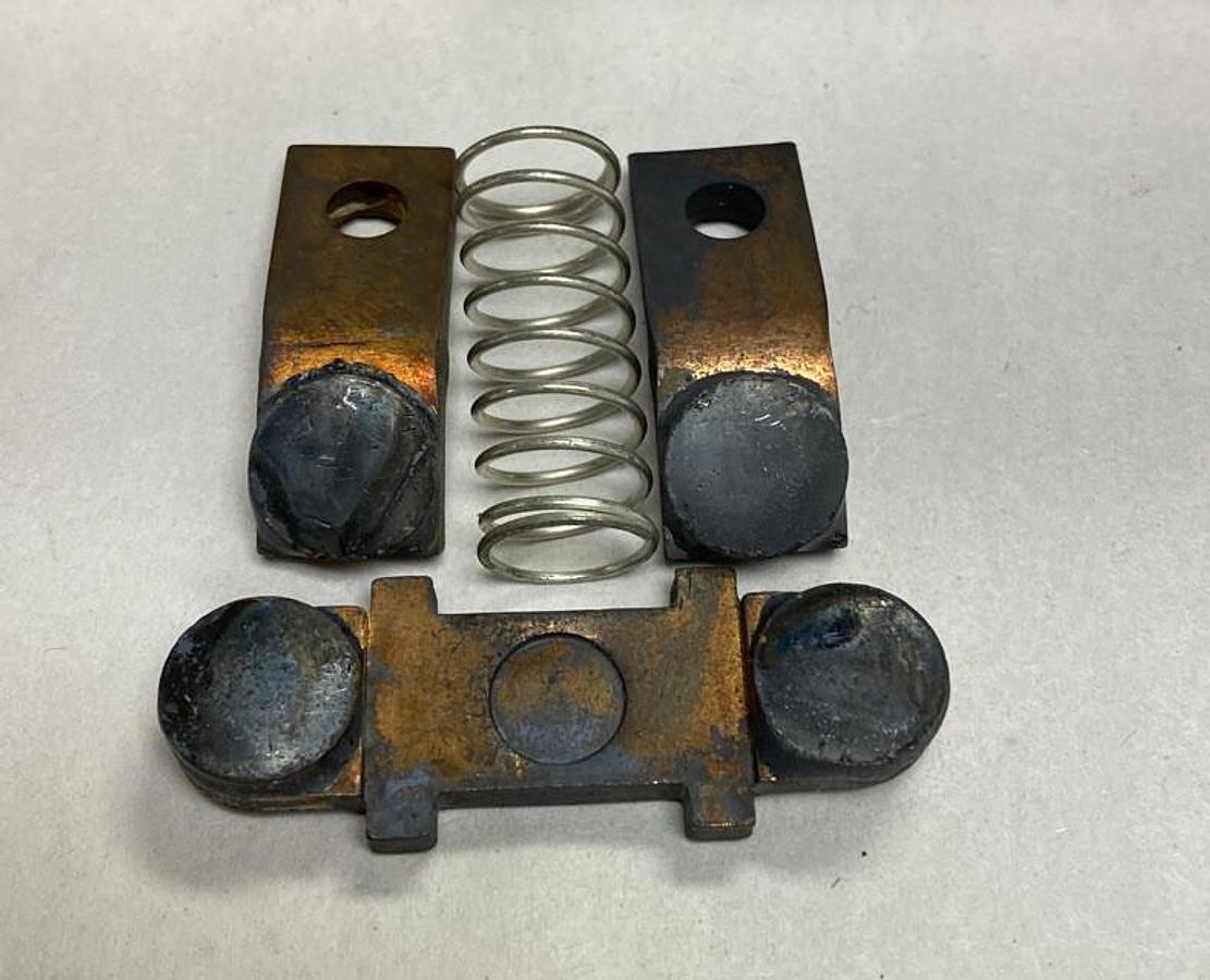 Used Hoyt,K905,Contact 1 Pole Lot of 2 5M52 NOS