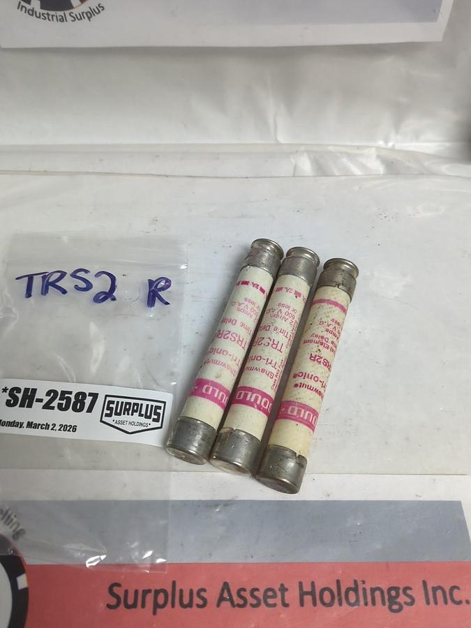 Used GOULD SHAWMUT,TRS2,TRI-ONIC 2 AMP FUSE LOT OF 3 PRE-OWNED