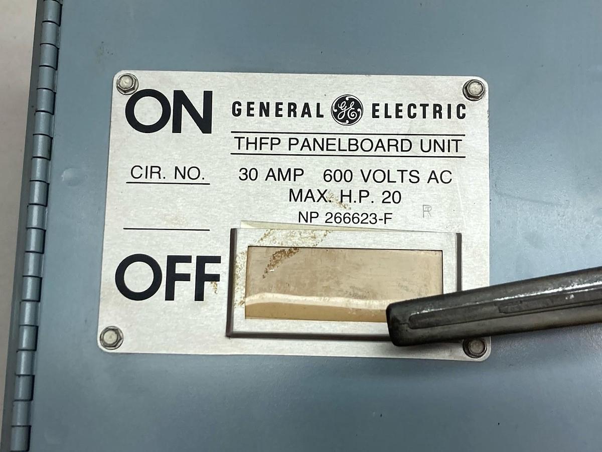 Used GE,THFP361/THFP361L,Twin Fusible Panelboard Switch Disconnect 30A 600Vac 250VDC