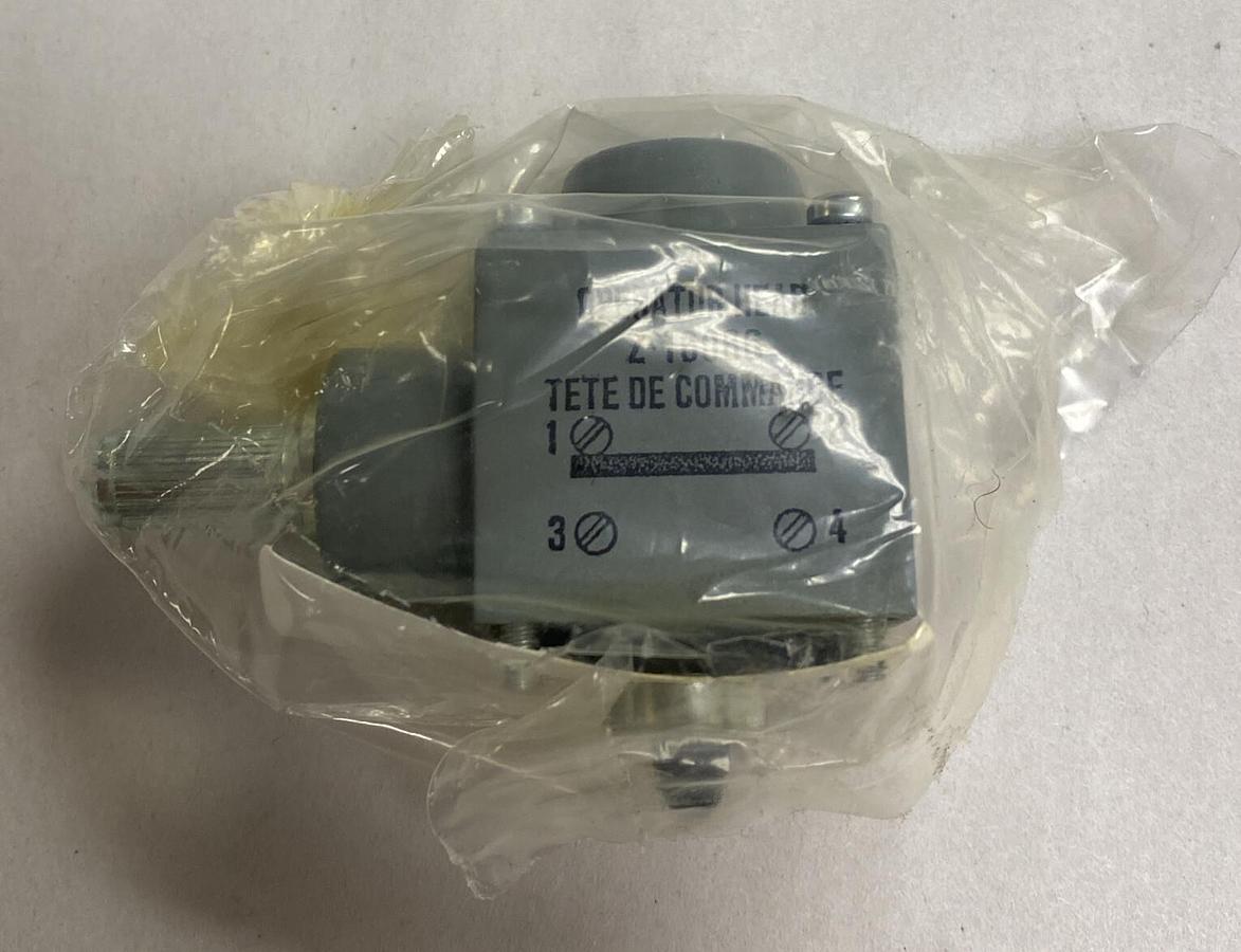 Allen Bradley,Z-16066,Operating Head Lot Of 2 NOS