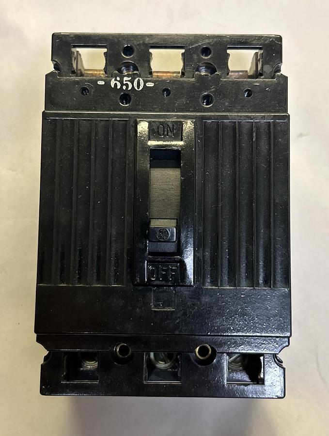 Used GENERAL ELECTRIC,TE132020,CIRCUIT BREAKER 20A 240V 3P