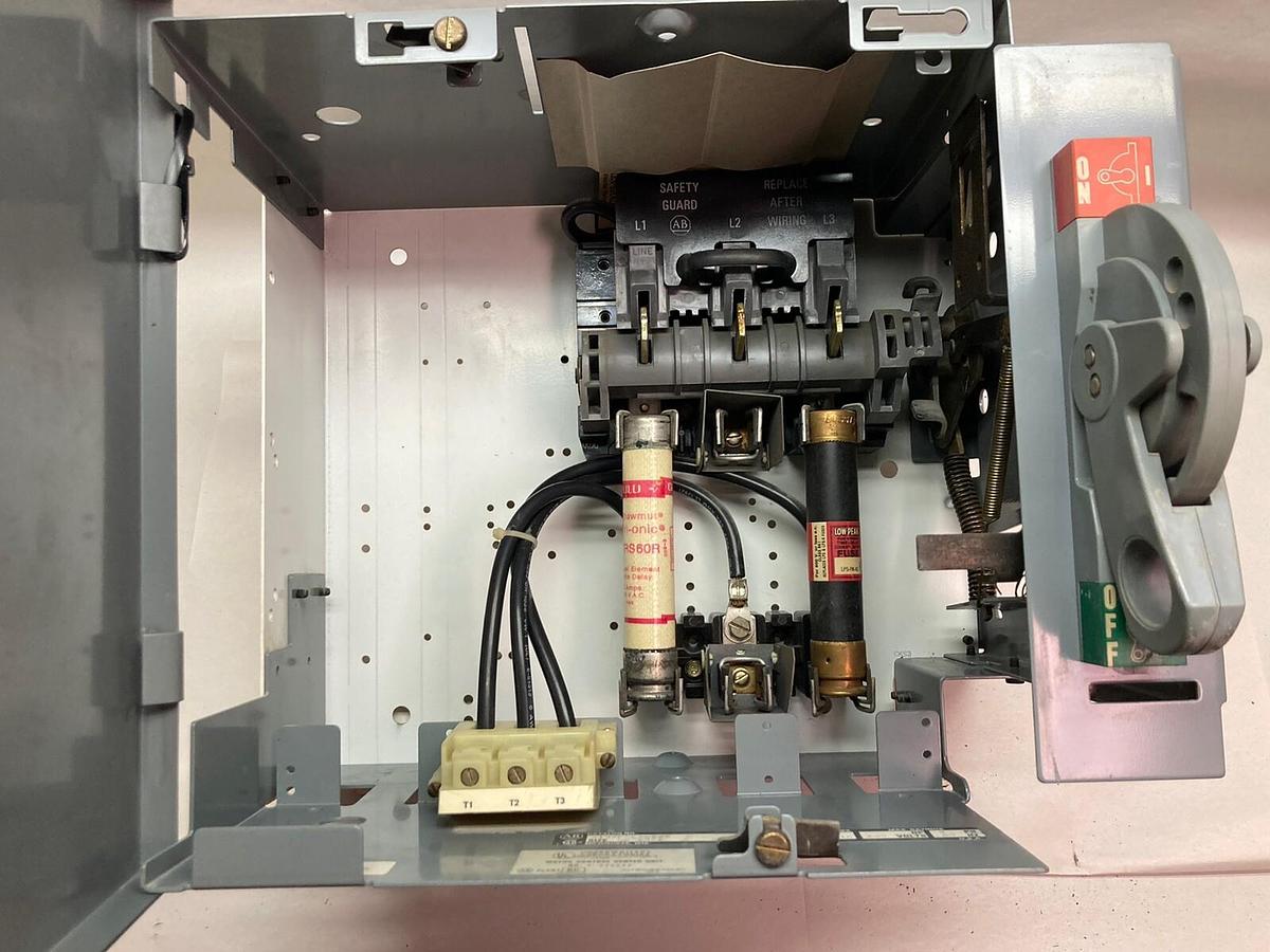 Used Allen-Bradley,2100 2192F,60 Amp 12 Inch MCC Disconnect Feeder Bucket