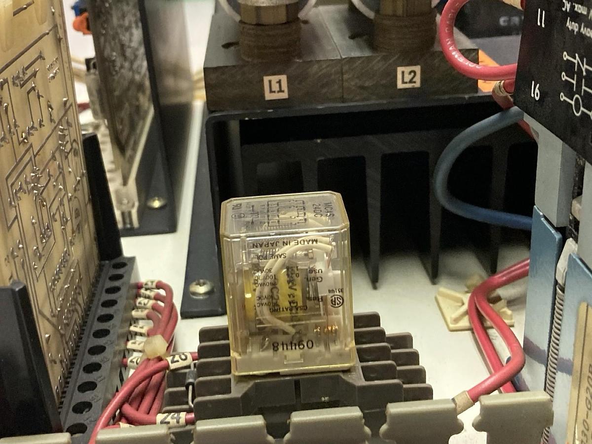 Used Fenner Industrial Controls,7300-0591,DC Drive 5Hp INPUT 230 VAC OUT 180VDC