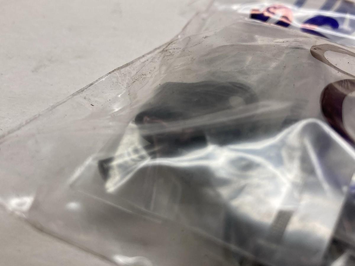 Subaki,RS41,Offset Chain Link bag of 8