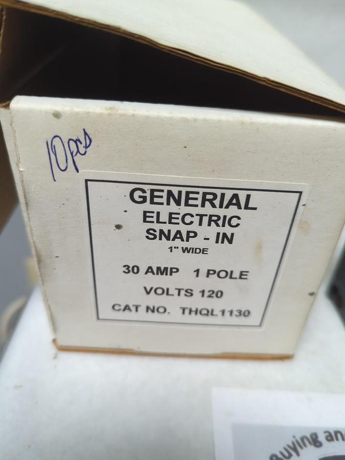 Used GENERAL ELECTRIC,THQL1130,CIRCUIT BREAKER 30 AMP 1-POLE LOT OF 10 PRE-OWNED