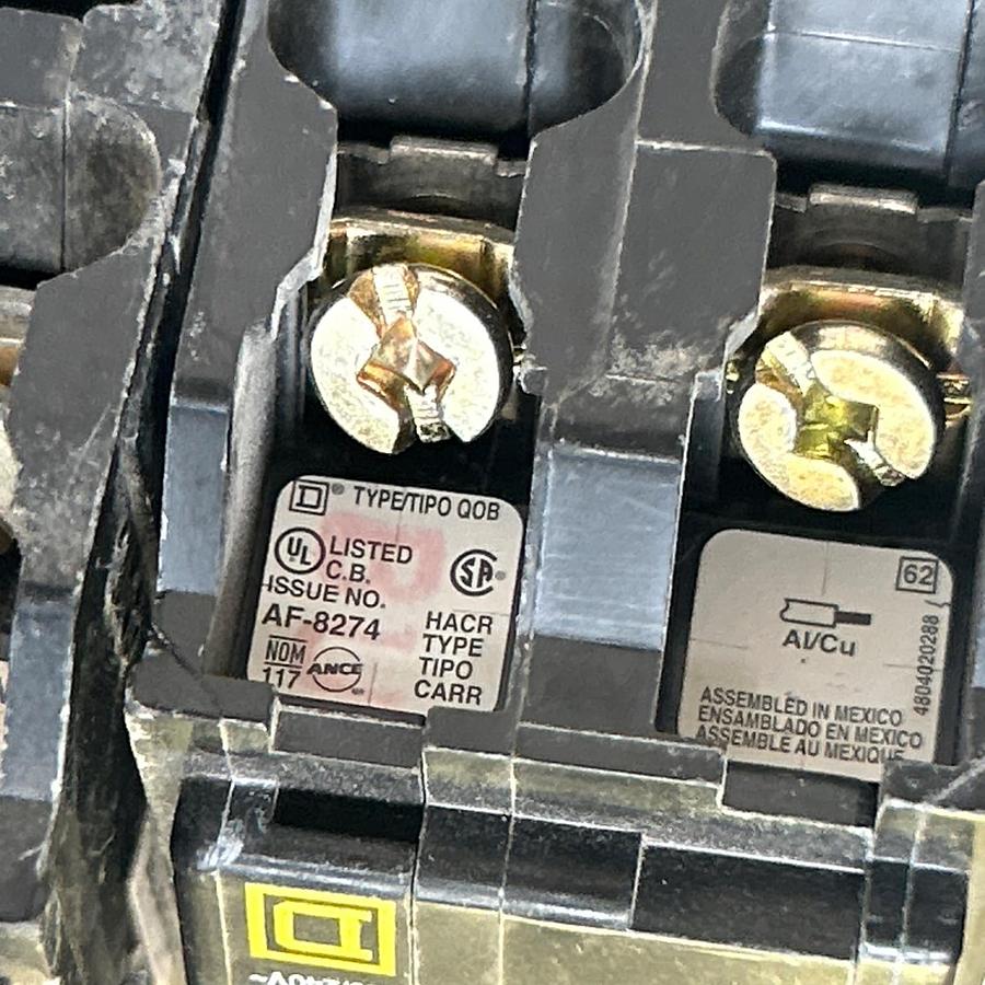 Used SQUARE D,QOB230,CIRCUIT BREAKER 30A 120/240V 2P LOT OF 3