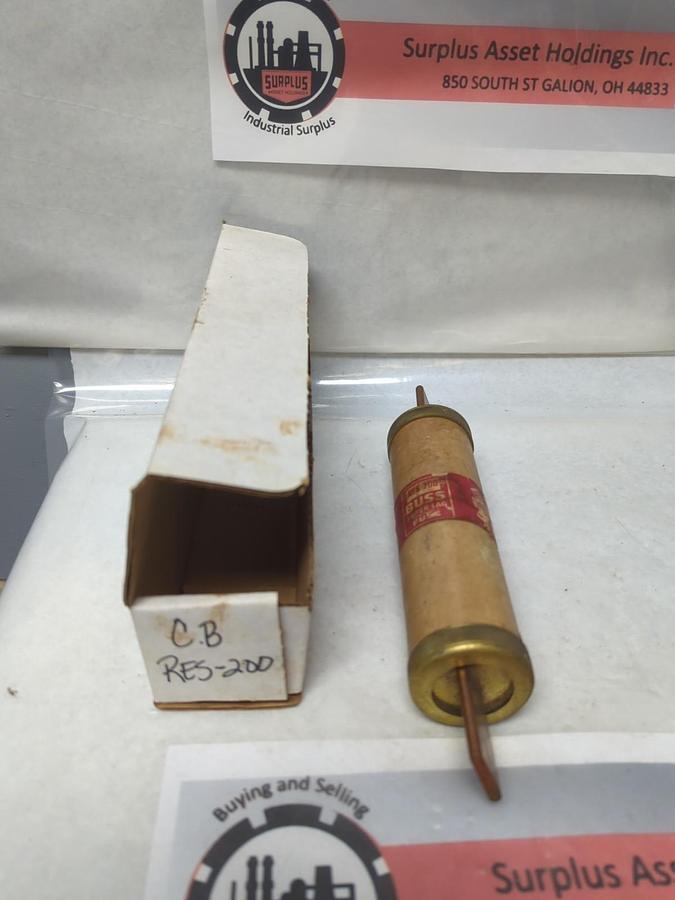 Used COOPER BUSSMANN,RES-200,SUPER-LAG RENEWABLE 200 AMP FUSE PRE-OWNED
