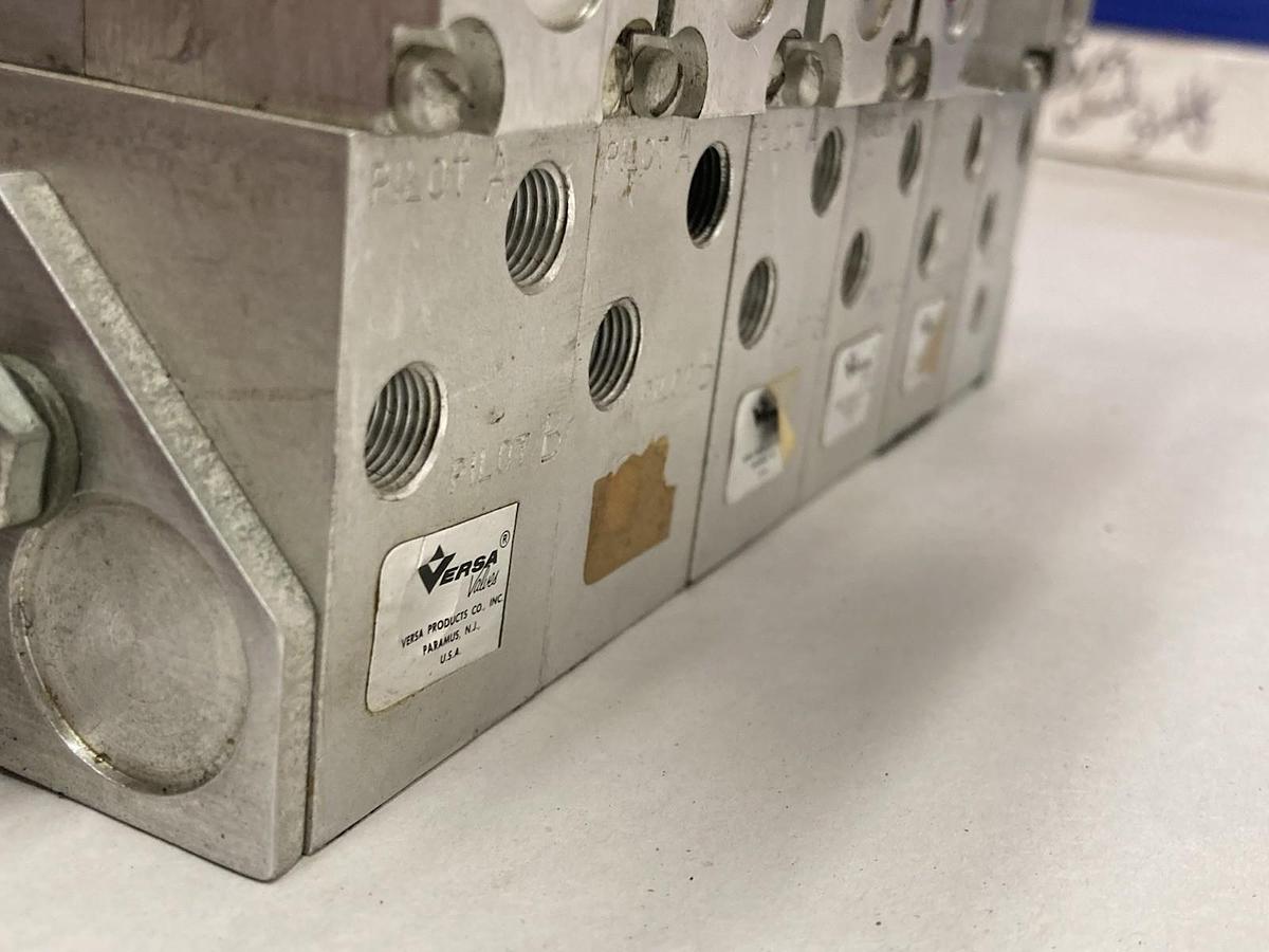 Used Versa,KM-433-1-KP30,Manifold Assembly