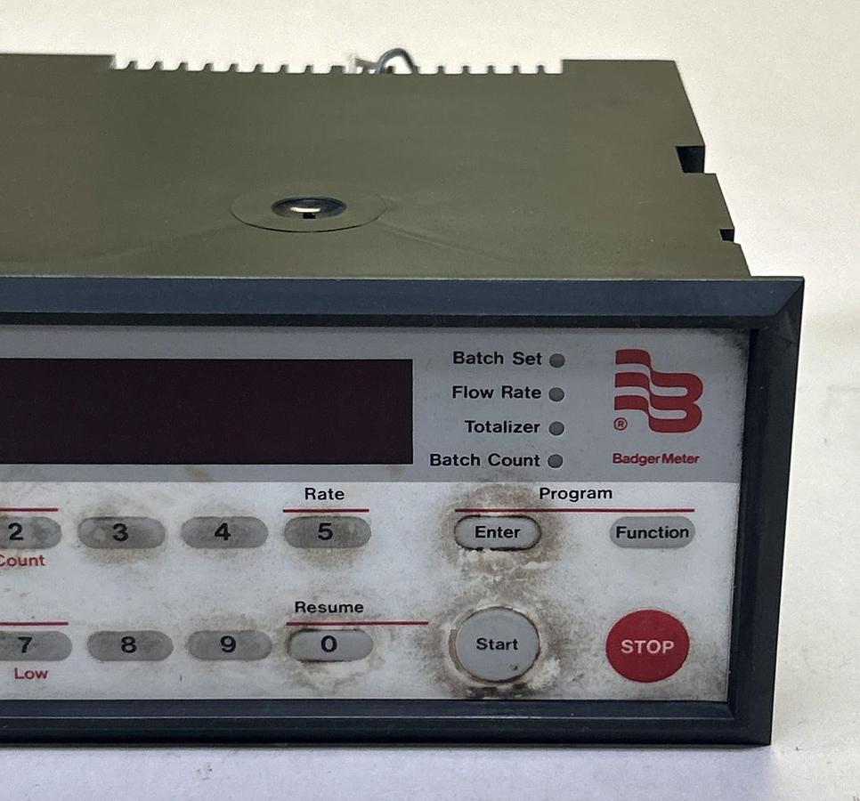 Used BADGER METER,59020-014,PC100 PROCESS CONTROLLER
