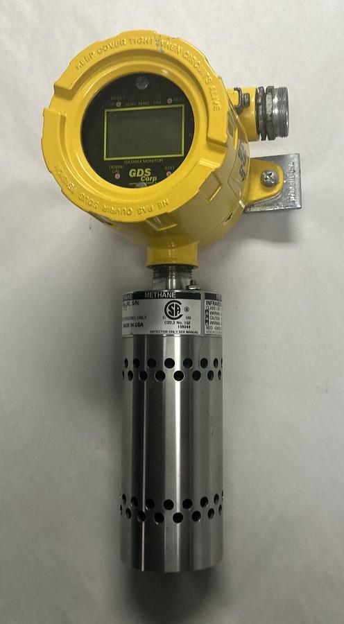 Used GDS,GMII-0-00-0/9-110-6/0-0,GAS MONITOR W/ 49000000100-l00 GAS DETECTOR