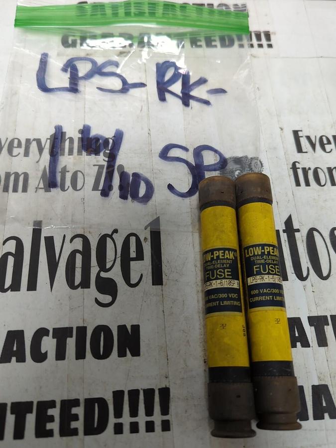 COOPER BUSSMANN,LPS-RK-1-6/10 SP,LOW-PEAK 1=6/10 AMP FUSES LOT OF 2 NOS