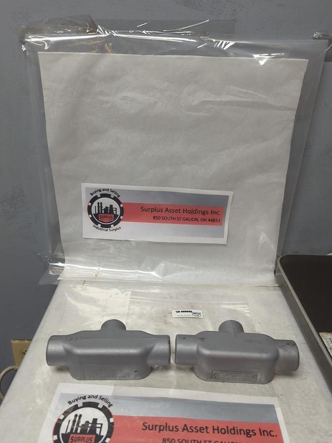 APPLETON,T27,FM7 CONDUIT BODY 3/4 INCH LOT OF 2 NOS