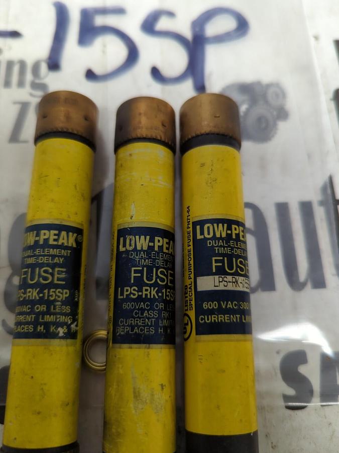 COOPER BUSSMANN,LPS-RK-15SP,LOW-PEAK 15 AMP FUSES LOT OF 3 NOS