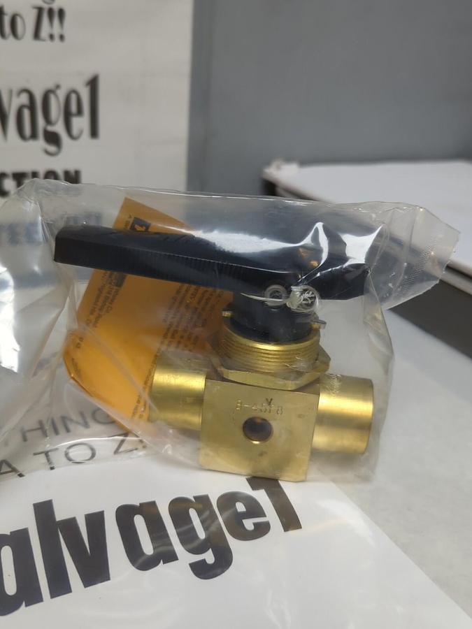 WHITEY,B-45VF8,BRASS BALL VALVE NEW