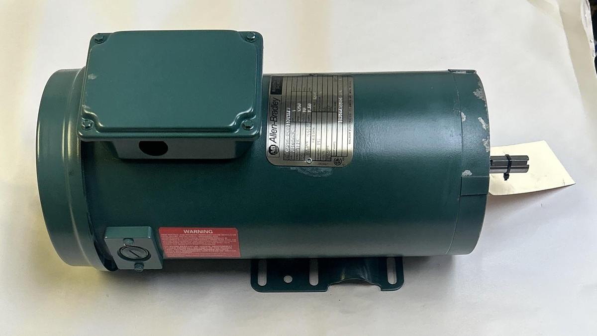 Used ALLEN BRADLEY,CM206-FC00117WXMCZ,DC MOTOR 1HP 1750RPM 90V MF0056HC FRAME