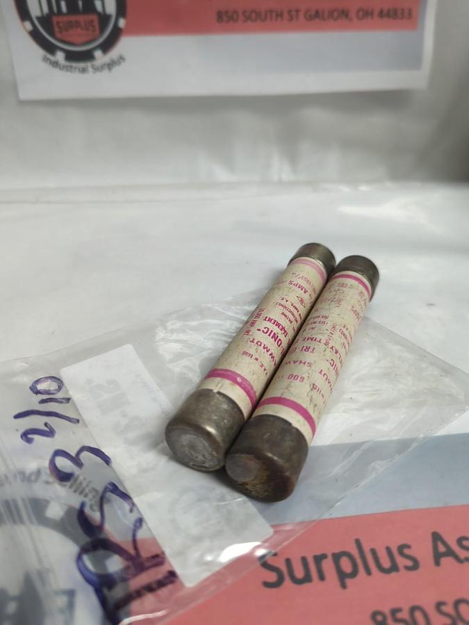 Used GOULD SHAWMUT,TRS-3-2/10,TRI-ONIC 3-2/10 AMP FUSE LOT OF 2 PRE-OWNED