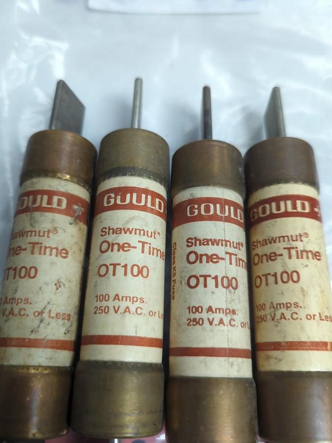 Used GOULD SHAWMUT,OT100,ONE-TIME 100 AMP FUSE LOT OF 4 PRE-OWNED