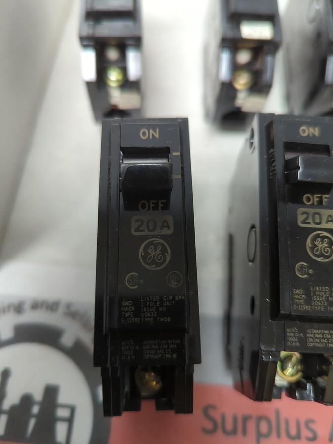 Used GENERAL ELECTRIC,THQB120,CIRCUIT BREAKER 20 AMP 1-POLE LOT OF 11 PRE-OWNED