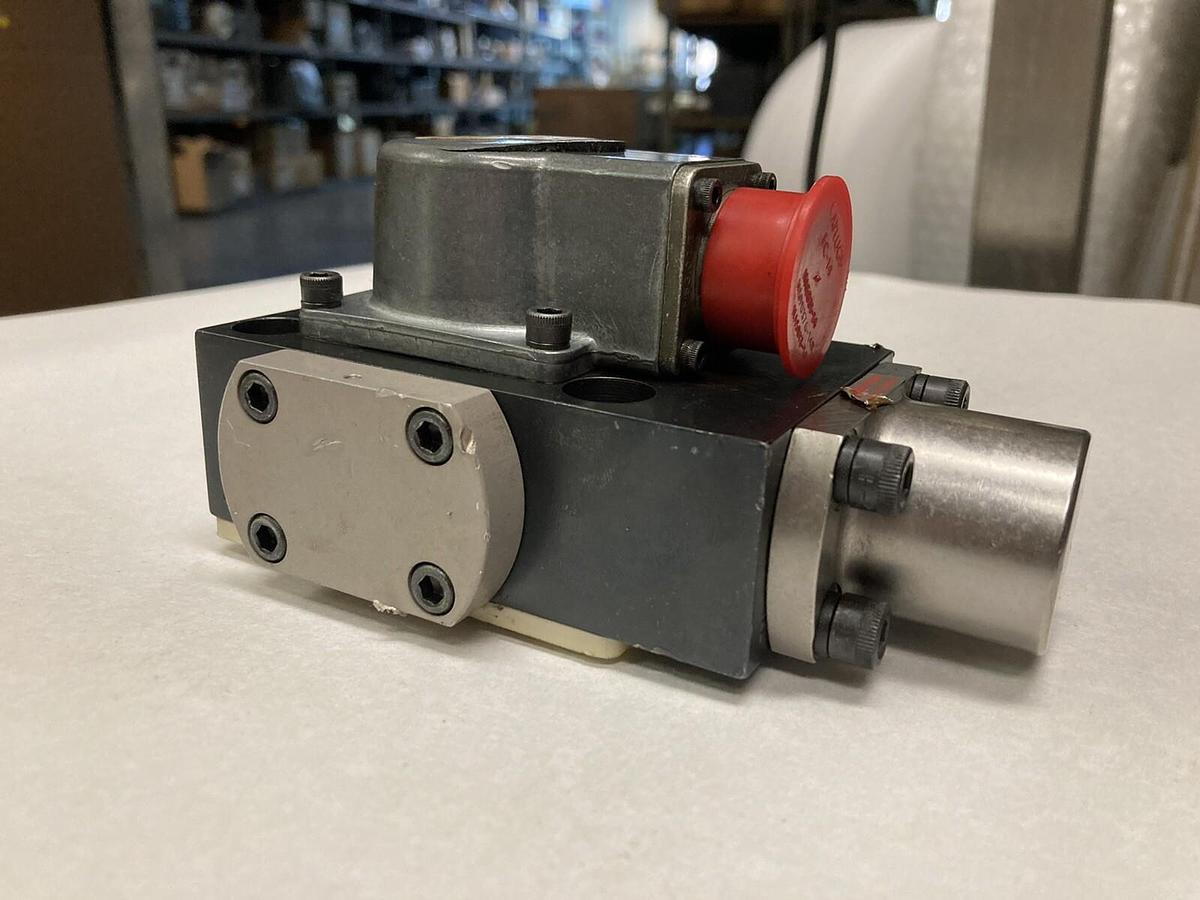 Used Moog,730Y218-HP5,Servo Valve