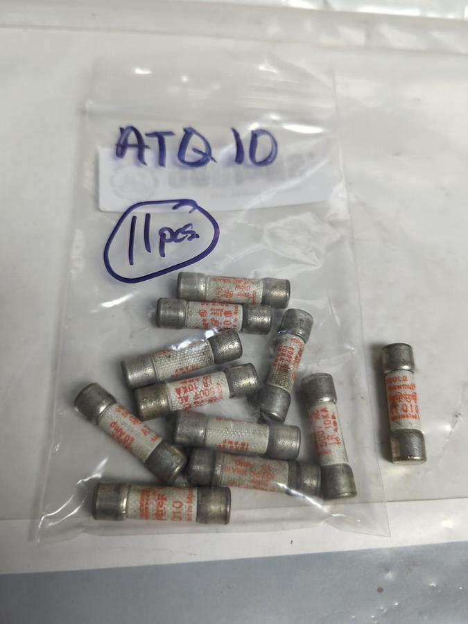 Used FERRAZ SHAWMUT,ATQ10,AMP-TRAP 10 AMP FUSE LOT OF 11 PRE-OWNED