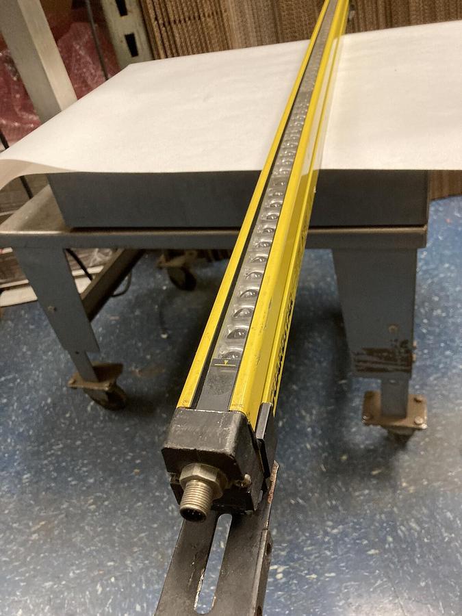 Used Guardstar,B1030R,Light Curtain Reveiver