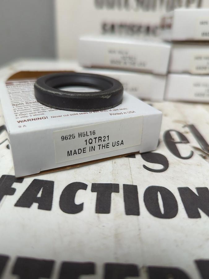 PARKER,9625 1QTR21,OIL SEAL LOT OF 8 NOS