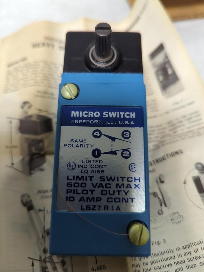 HONEYWELL,LSZ7R1A,LIMIT SWITCH 600VAC 10 AMP NOS